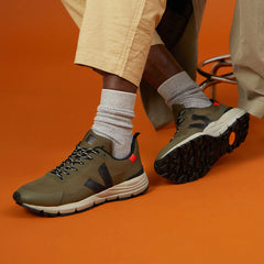 DEKKAN ALVEOMESH KAKI BLACK