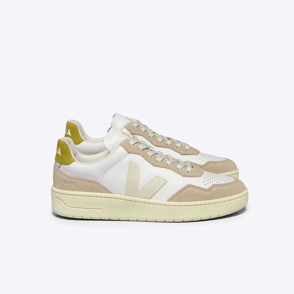 V-90 LEATHER WHITE PIERRE LIQUOR